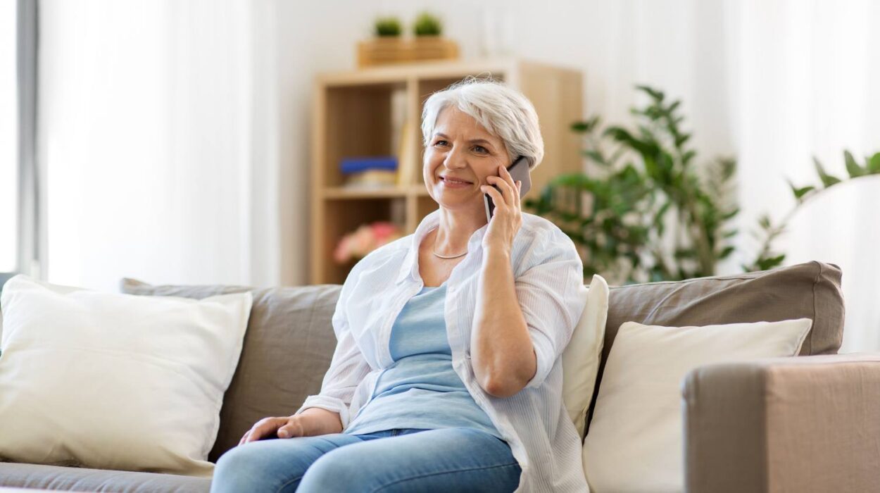 When to Contact a Realtor to Sell Your House [Now or Wait?]